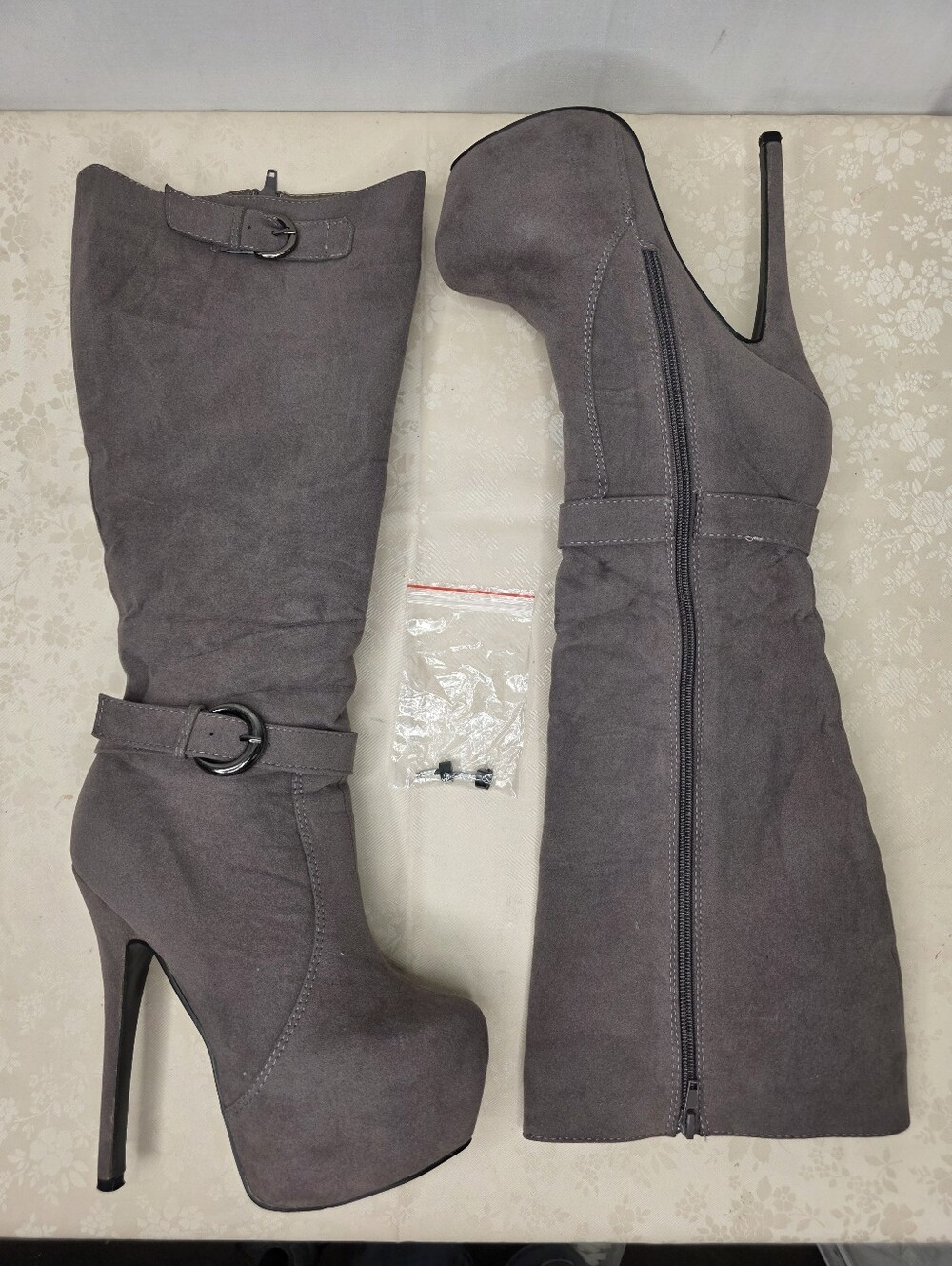 Ami Clubwear Grey Suede Platform Stiletto High Heel Knee High Boots Size 7.5